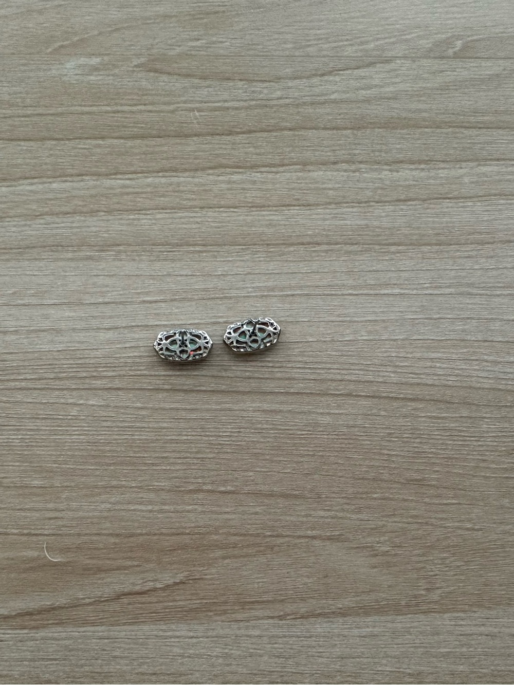 Kendra Scott iridescent earrings